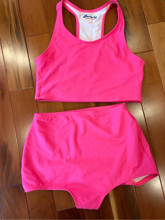 beverly swimwear Other - NWOT Hot pink swim set